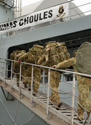 Defect sends HMAS Choules back to port